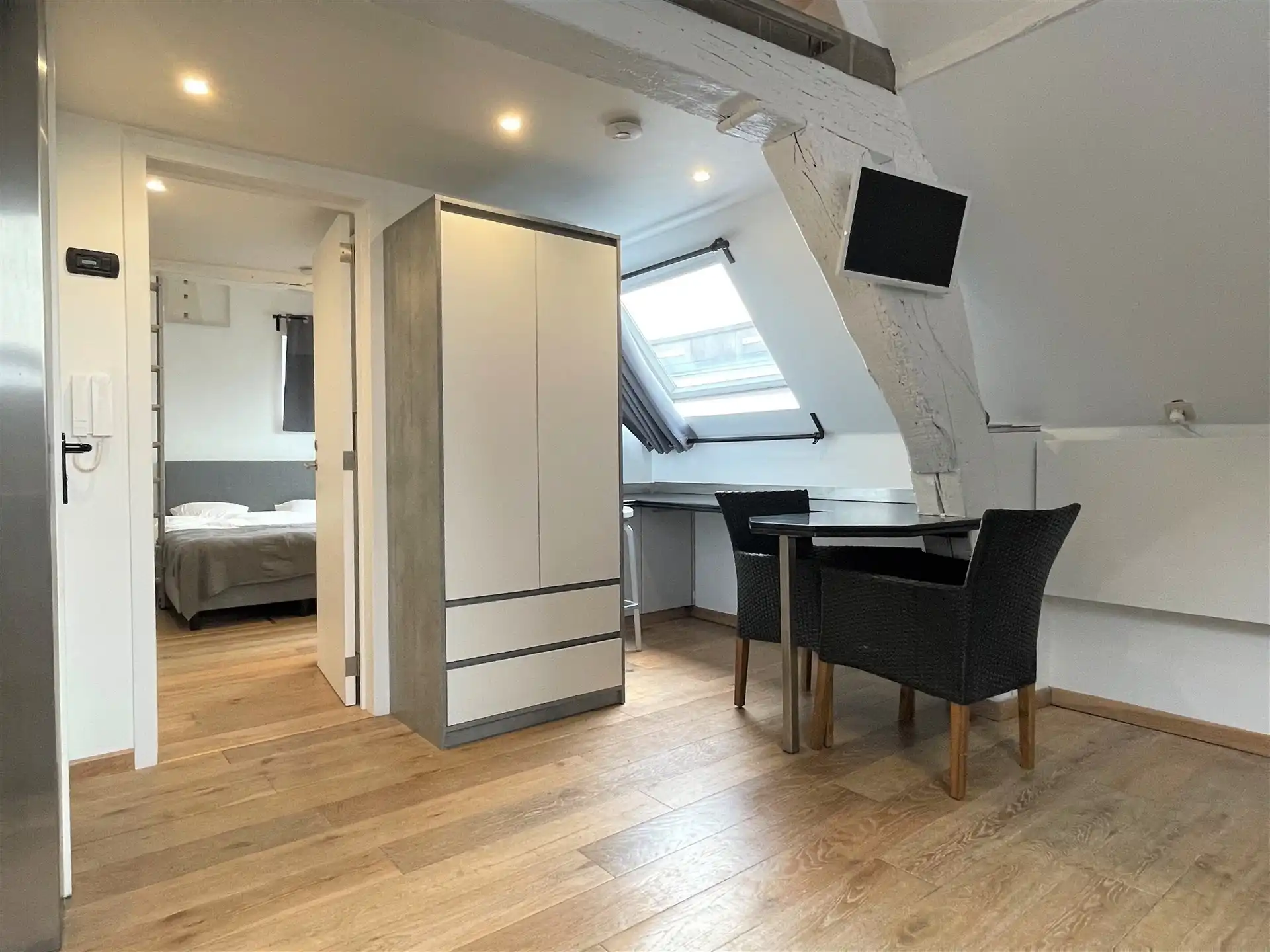 Gemeubeld appartement aan de Grote Markt, Antwerpen! foto 4