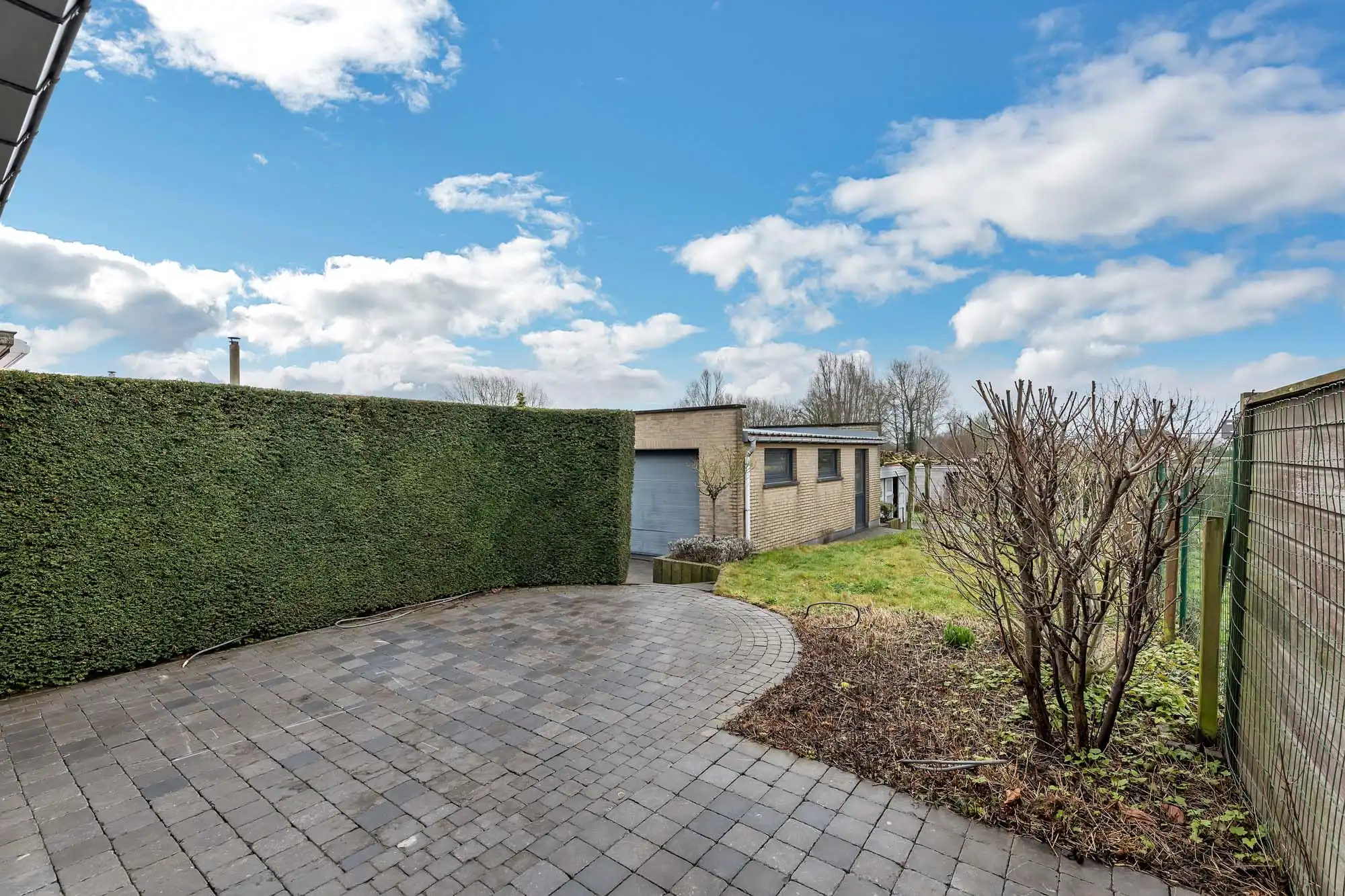 Instapklare HOB met tuin en garage foto 18