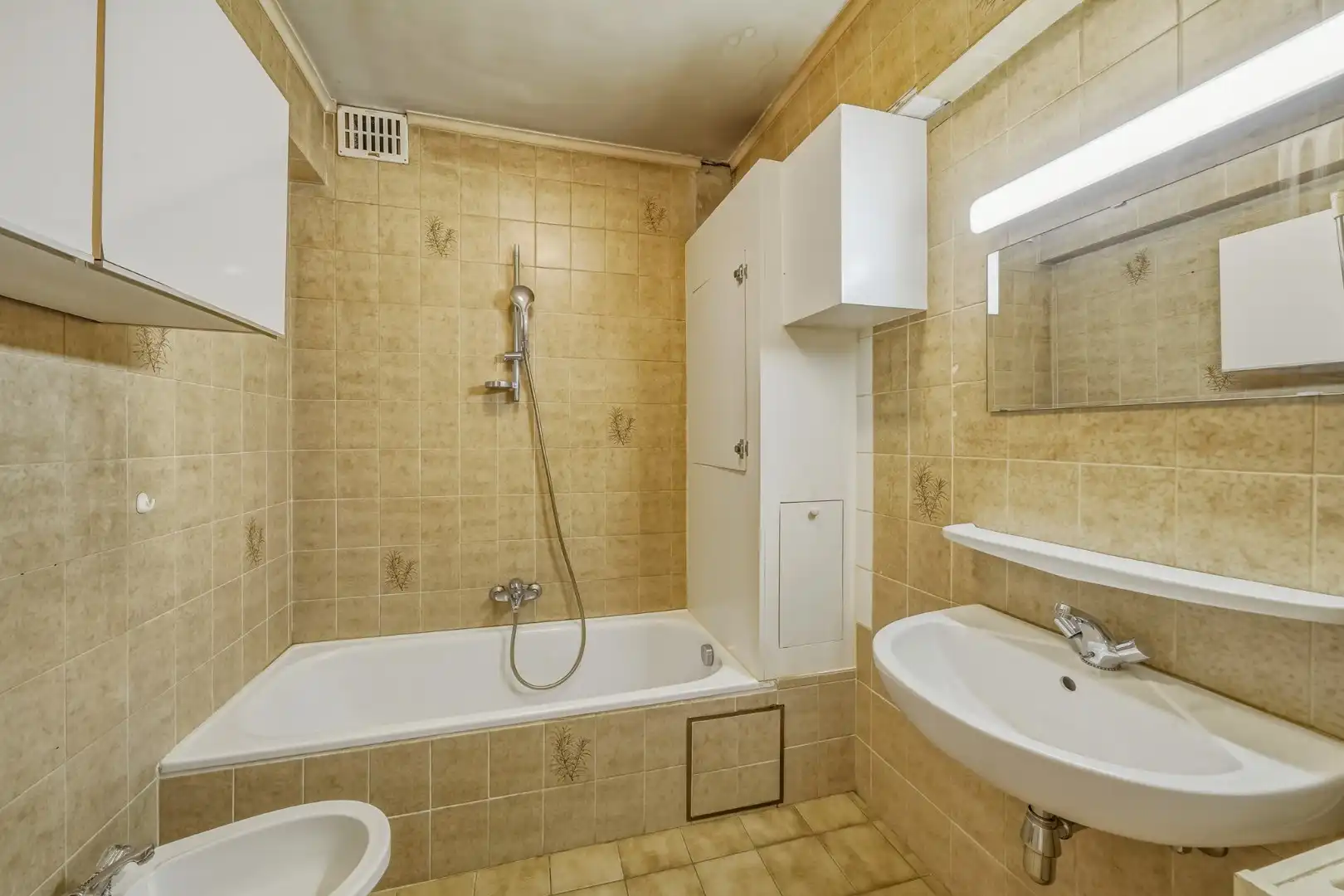 Interessant opbrengsteigendom met 3 appartementen in Oudenburg foto 11