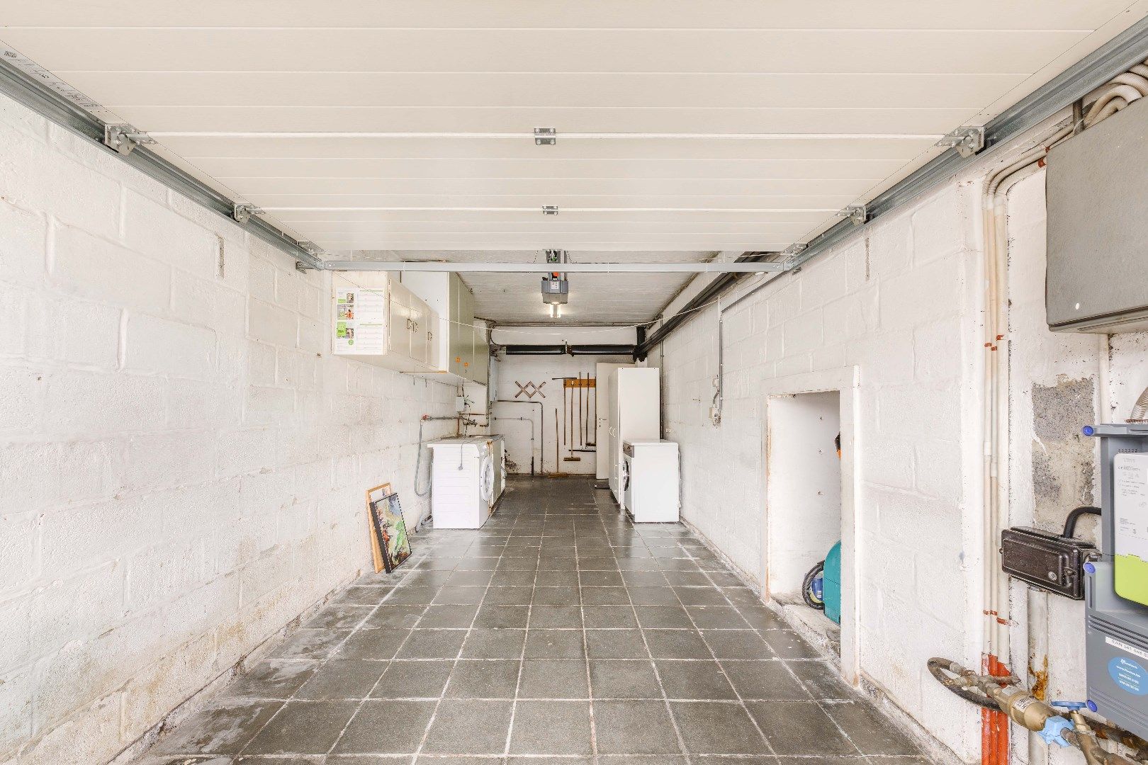 RUIME GEZINSWONING IN RUSTIGE WIJK MET TUIN | GARAGE | 4 SLPKS foto 10