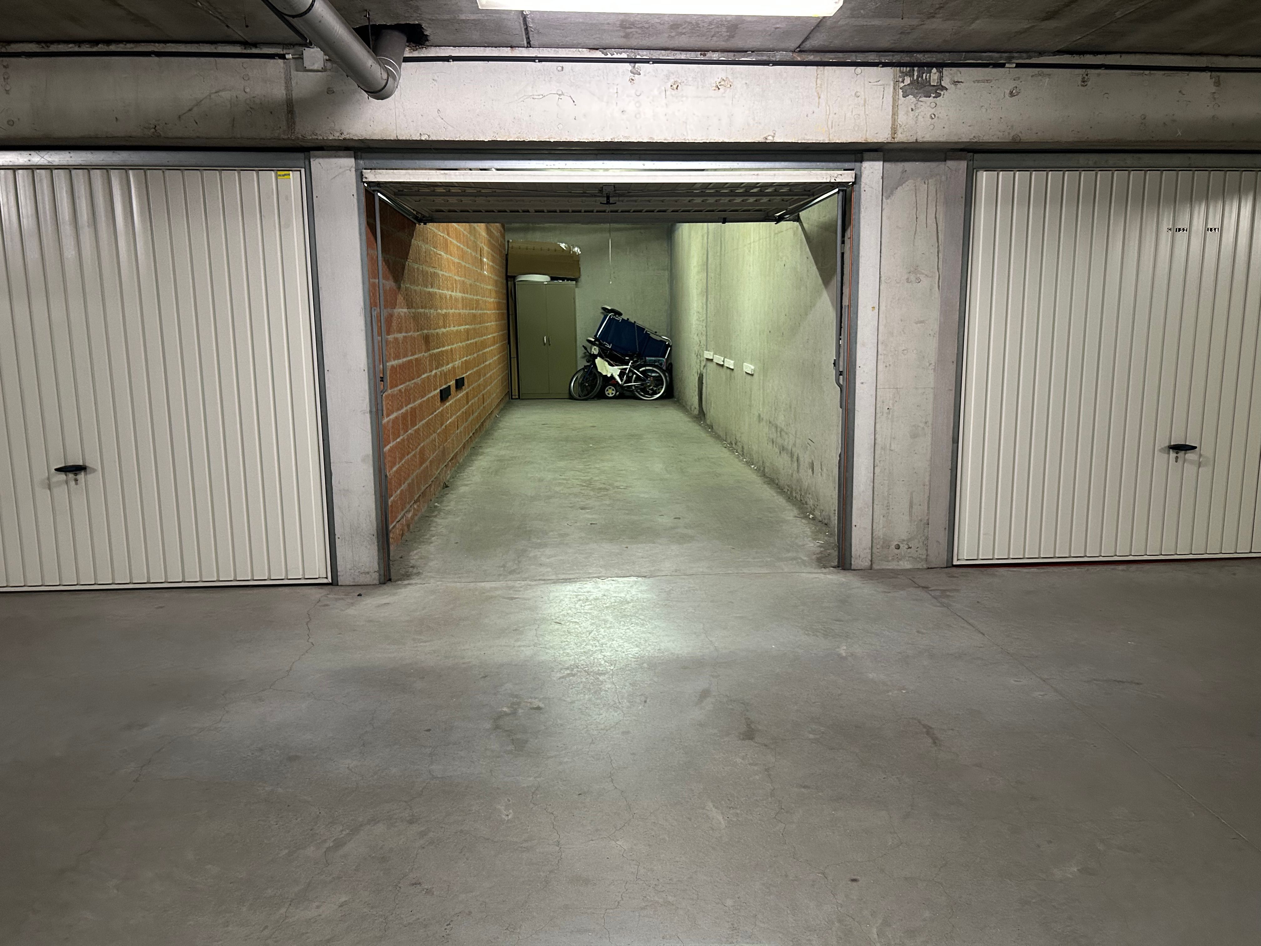 Centraal gelegen dubbele garagebox te Nieuwpoort-Bad foto 3