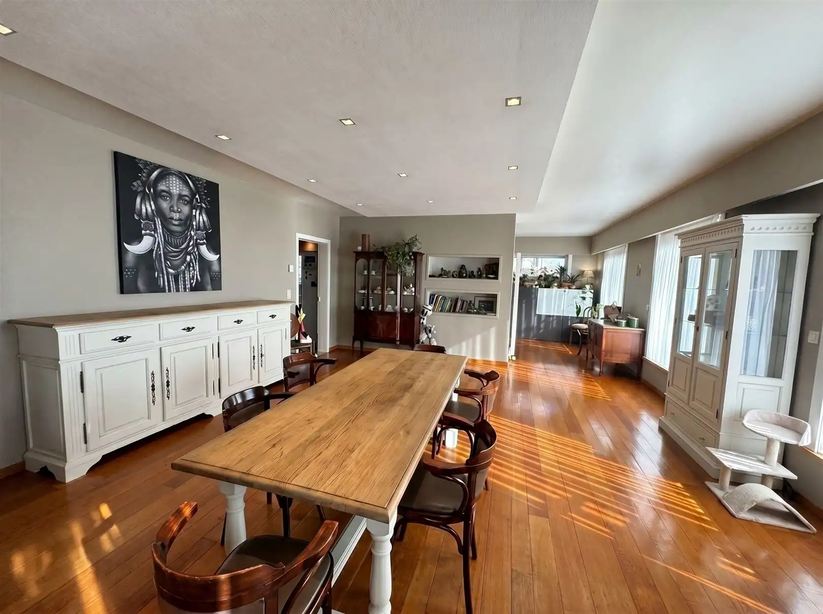 Woning met kantoren en magazijn van 1500m² foto 11