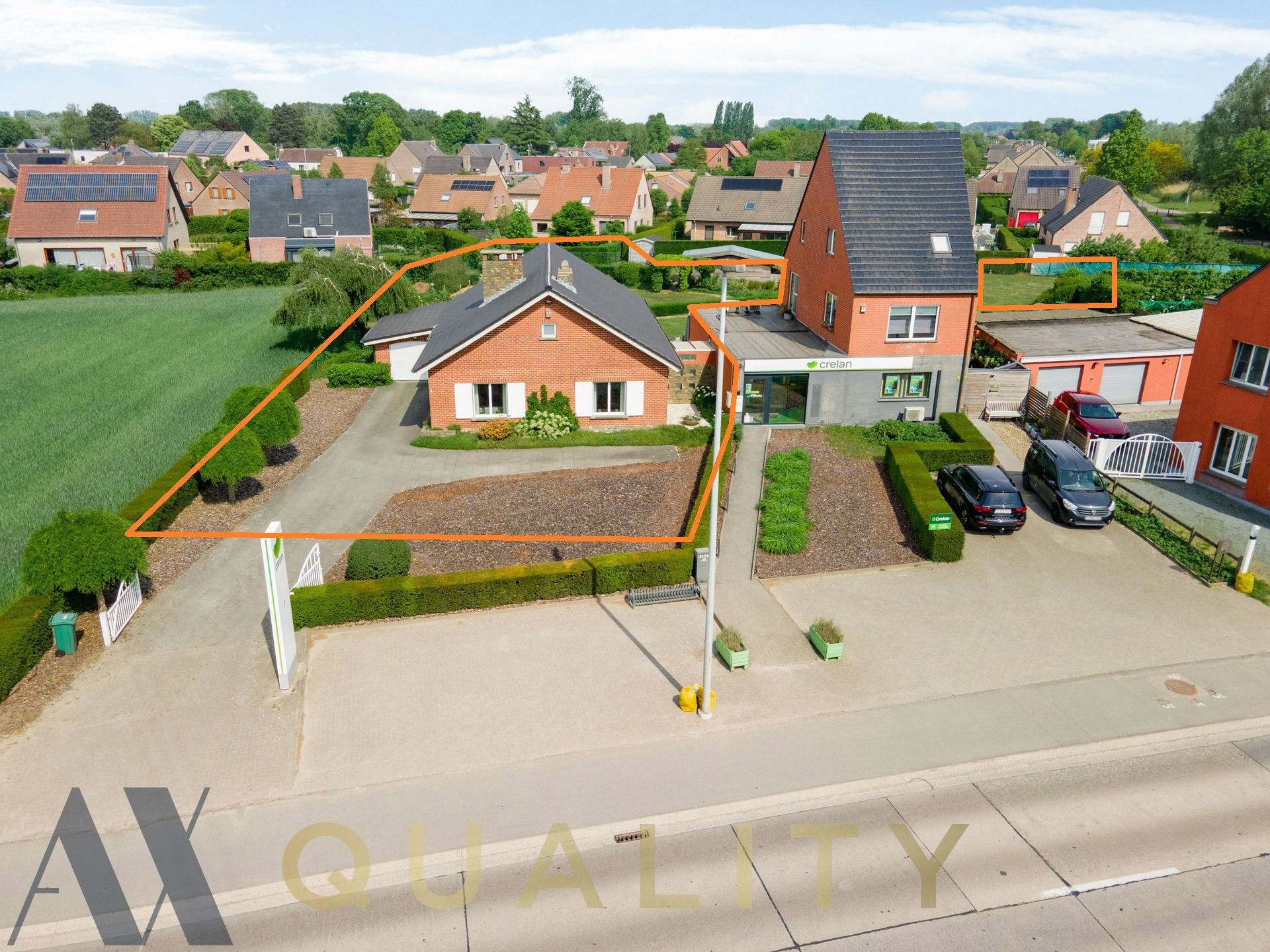 Instapklare villa/bungalow op ruim perceel van +/- 30 are. Met mogelh. tot aankoop van een aanpalende kantoorruimte. foto 23