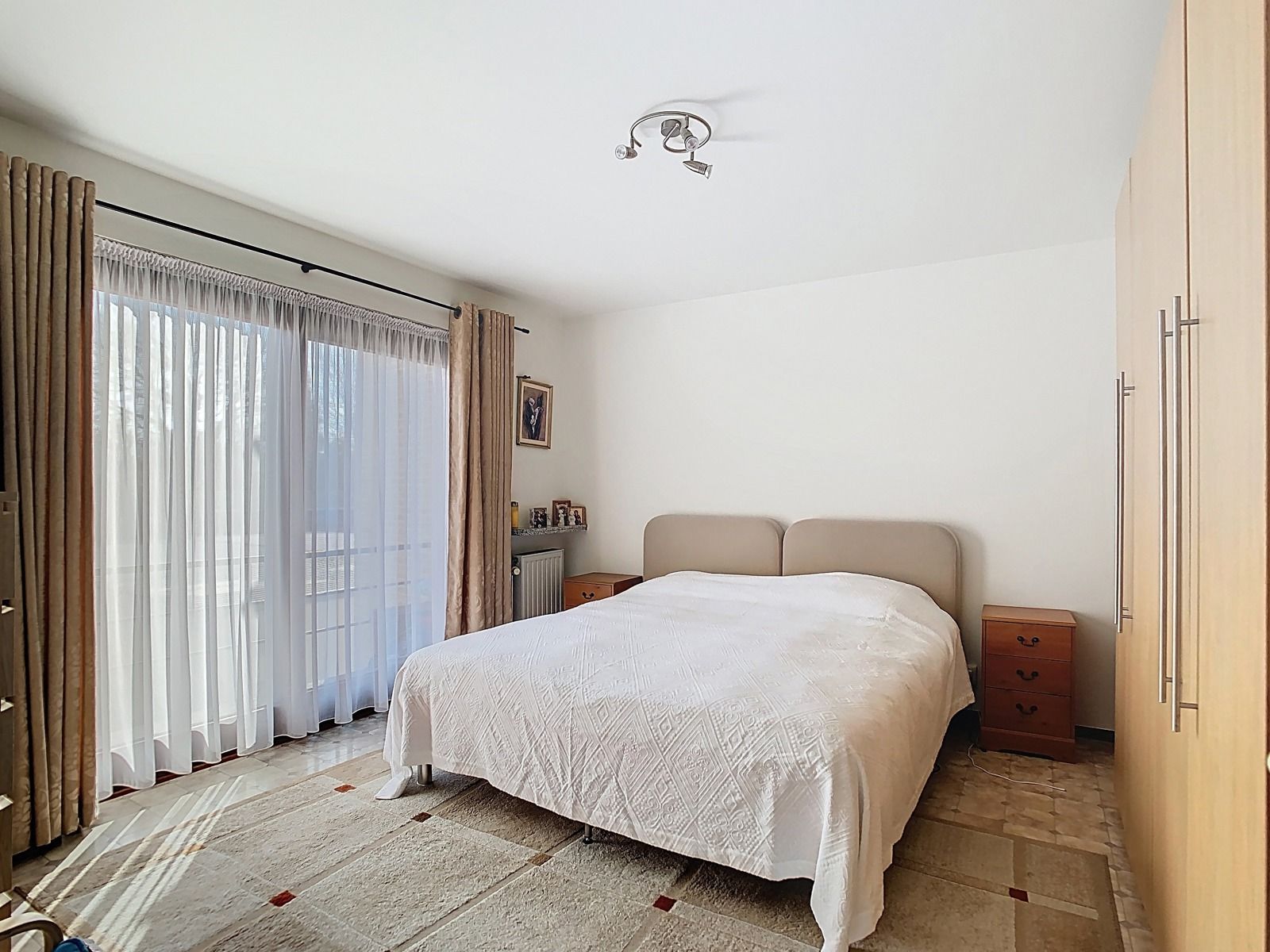 Mooi Appartement met 2 SLPK én Garage in het Rustige Welle! foto 8