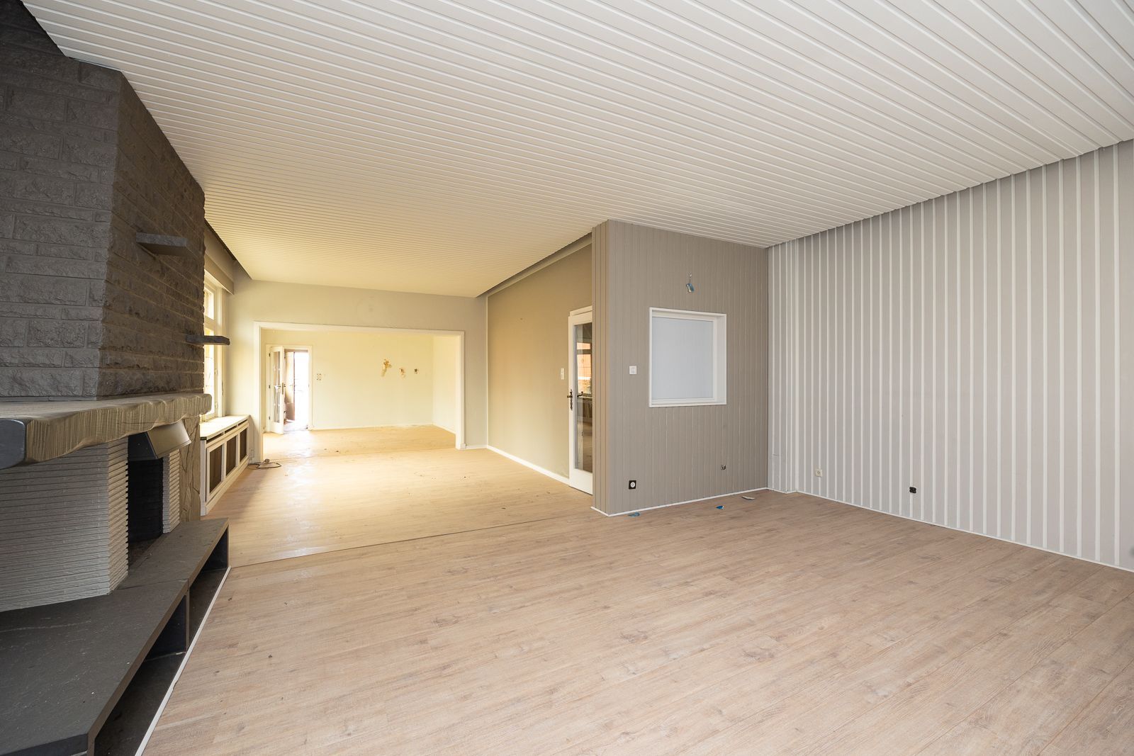 Zeer ruime woning met 4/5 slaapkamers op toplocatie in Ekeren ! foto 8