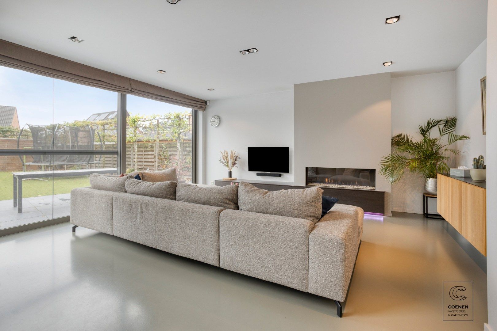 Prachtige woning (2013) van 256 m² met 4 slaapkamers in een doodlopende straat te Grobbendonk! foto 5