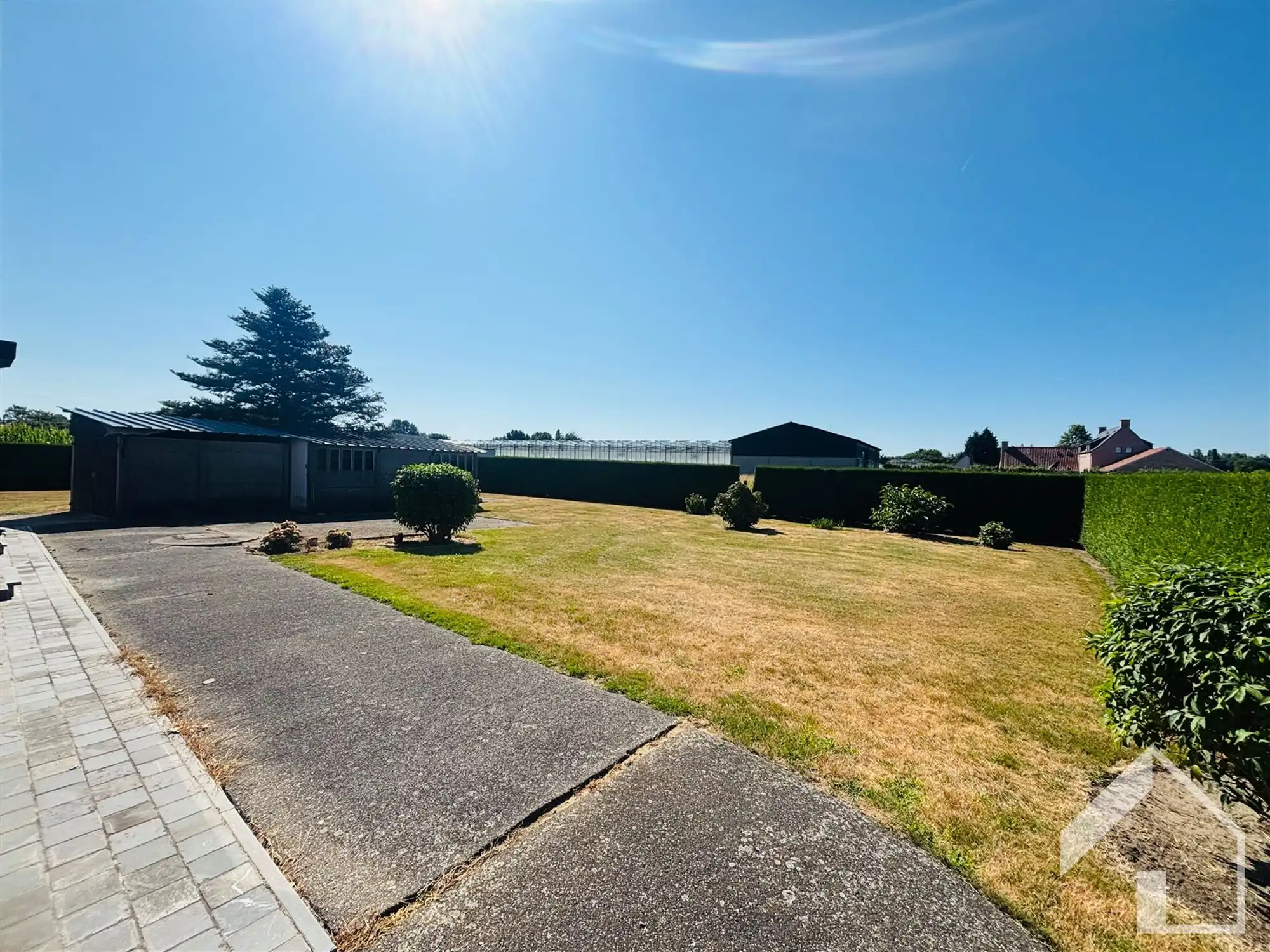 Te renoveren woning op een perceel van 1984m2 foto 16