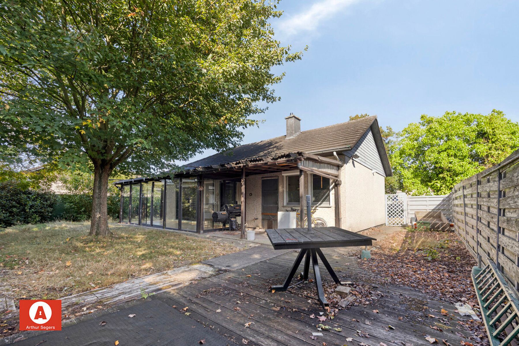 IN OPTIE - Te renoveren/op te frissen Bungalow. foto 4