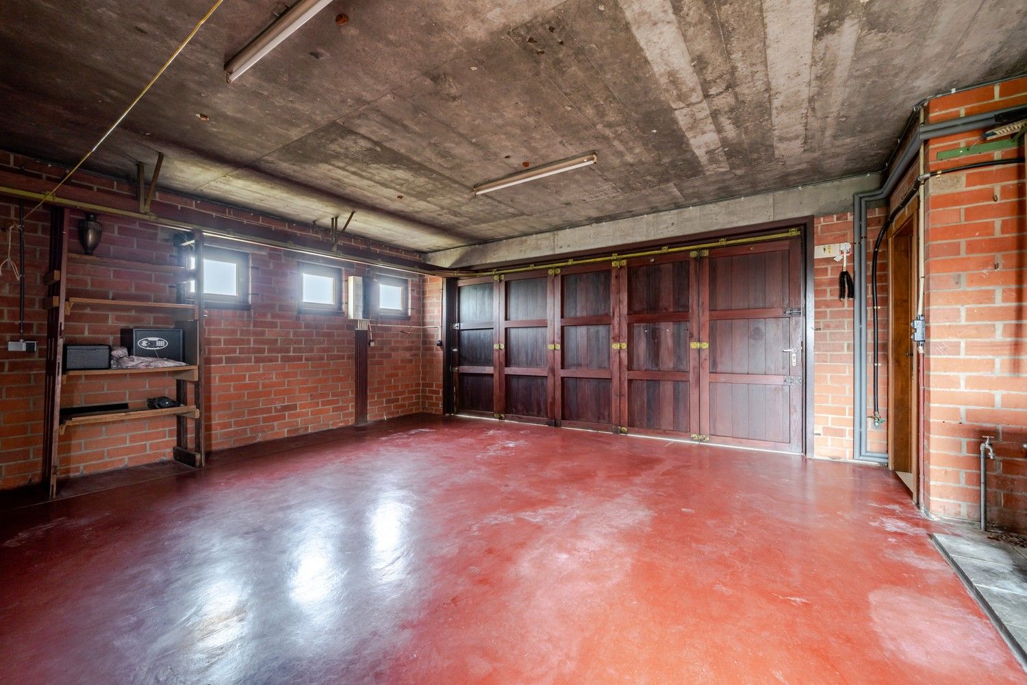 Alleenstaande woning met magazijn. foto 14