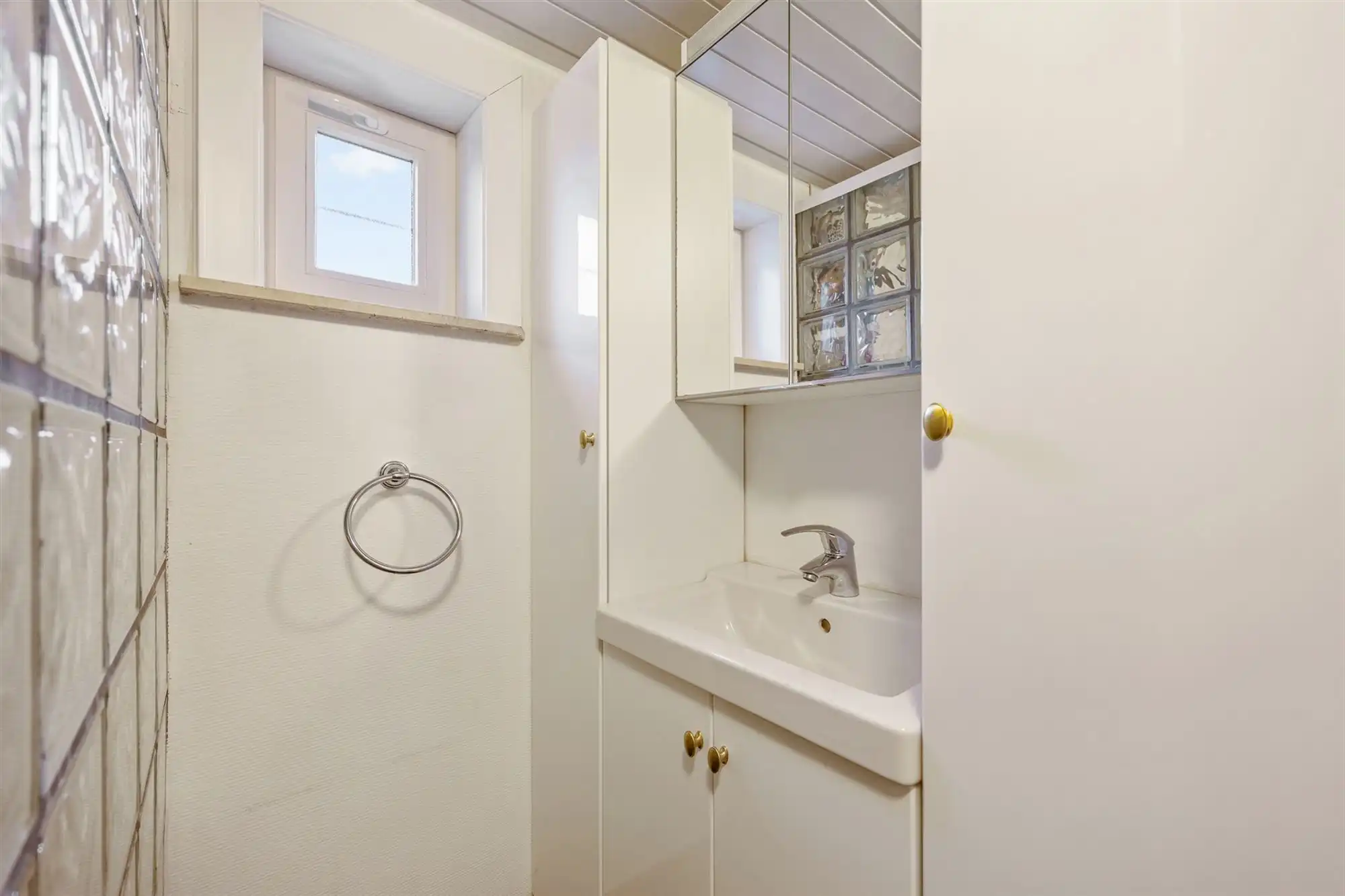 RUIME WONING MET 5 SLAAPKAMERS GELEGEN OP EEN PERCEEL VAN 10A68CA TE HEUSDEN-ZOLDER foto 6