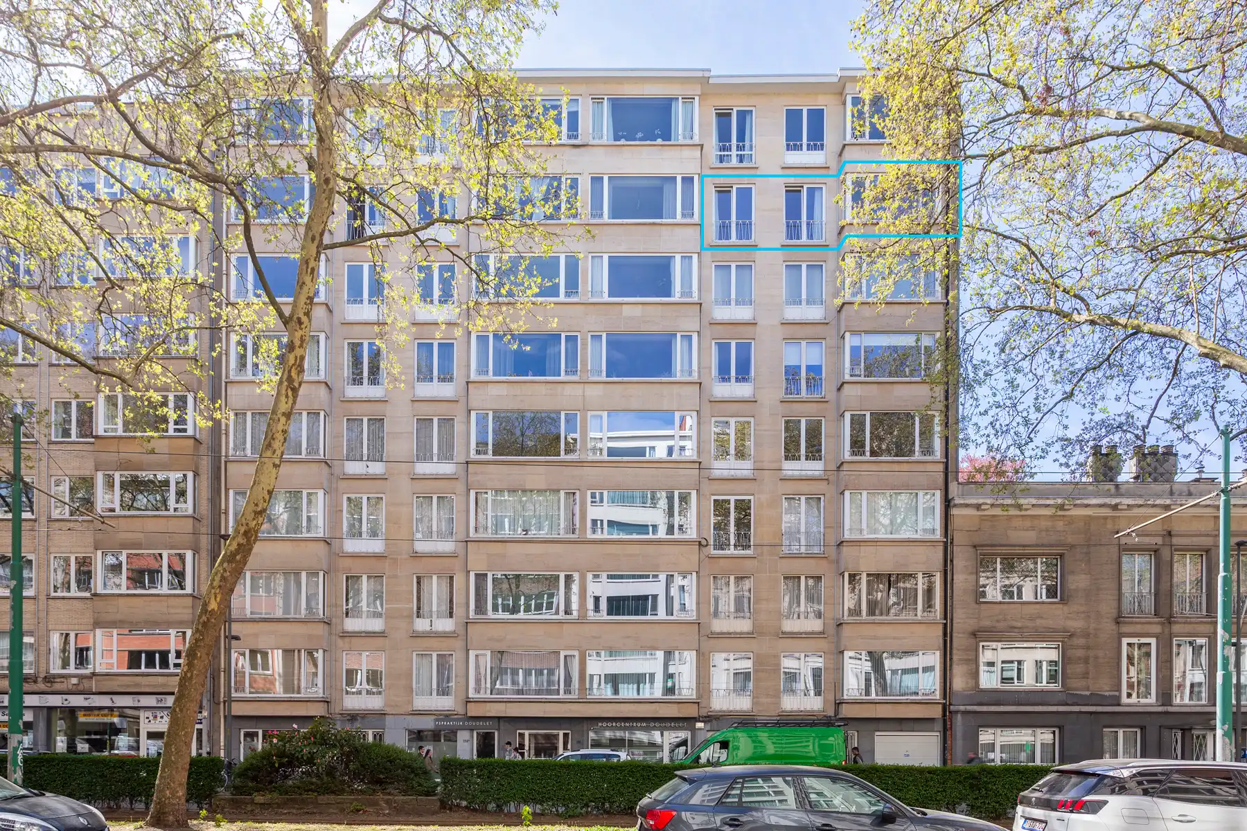 Ruim en lichtrijk appartement met terras op toplocatie! foto 15