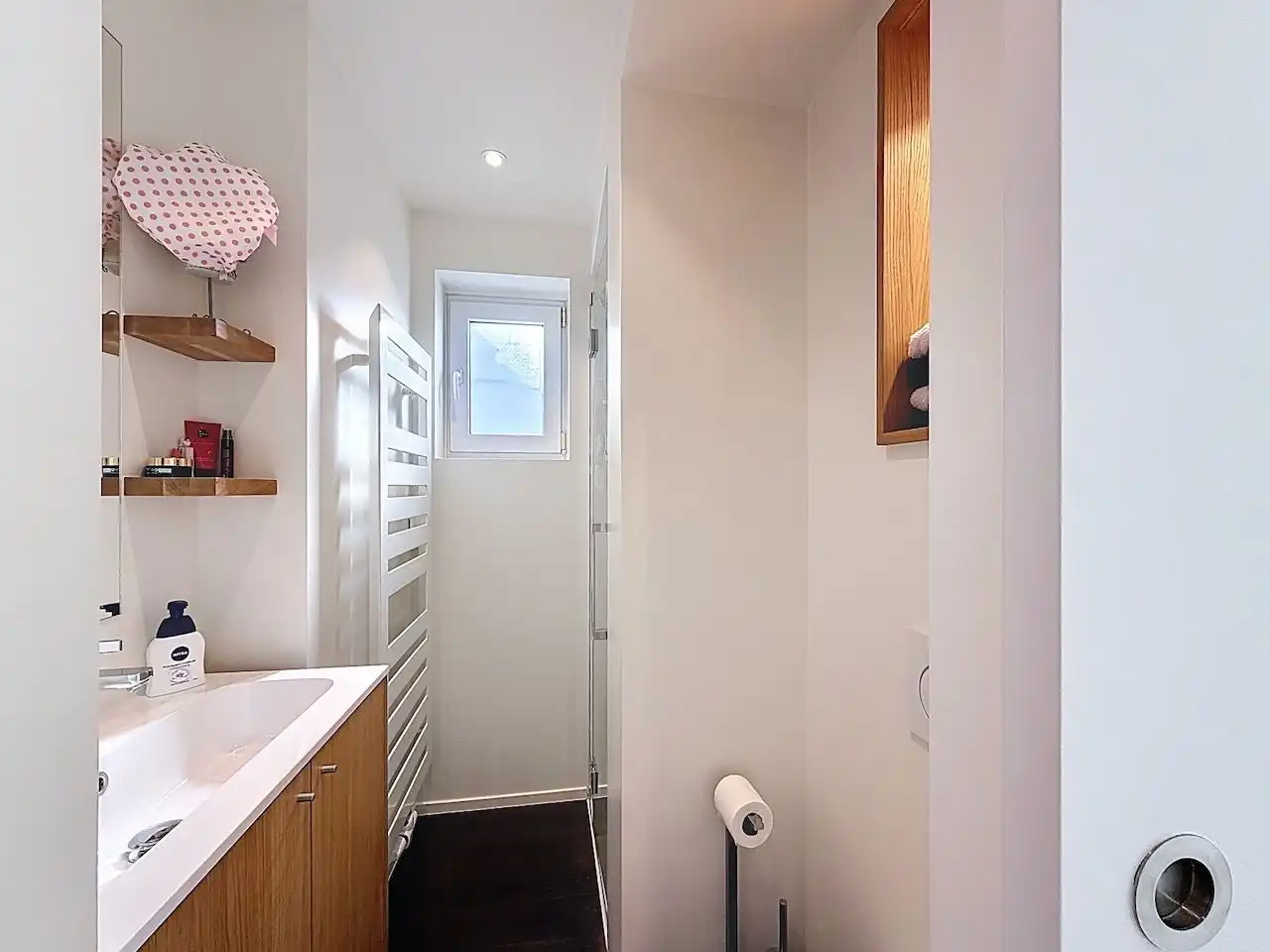 Perfect gerenoveerd appartement met ruim terras en zijdelings zeezicht foto 15