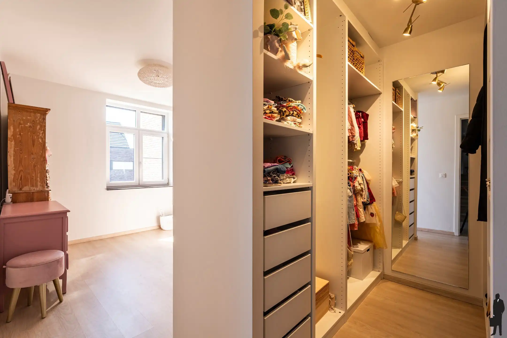 Recente, instapklare woning met 4 slpk. gelegen op rustige locatie te Meer. foto 15