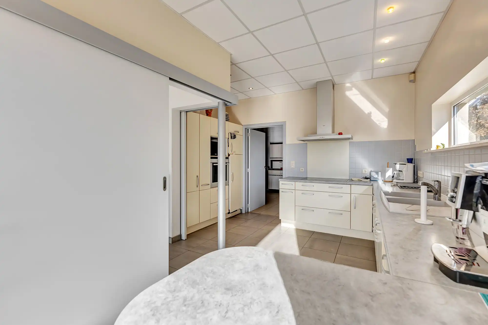 Atypische woning met prachtig zicht te Roosdaal foto 16