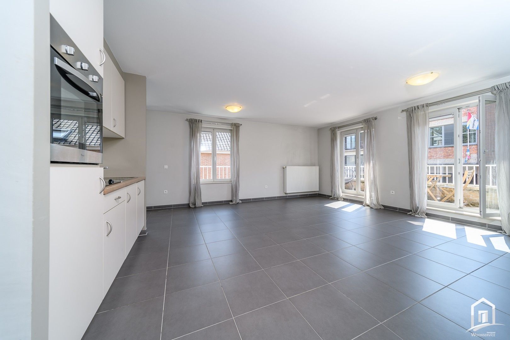 Zeer rustig gelegen, mooi ingericht appartement te Erembodegem foto 3