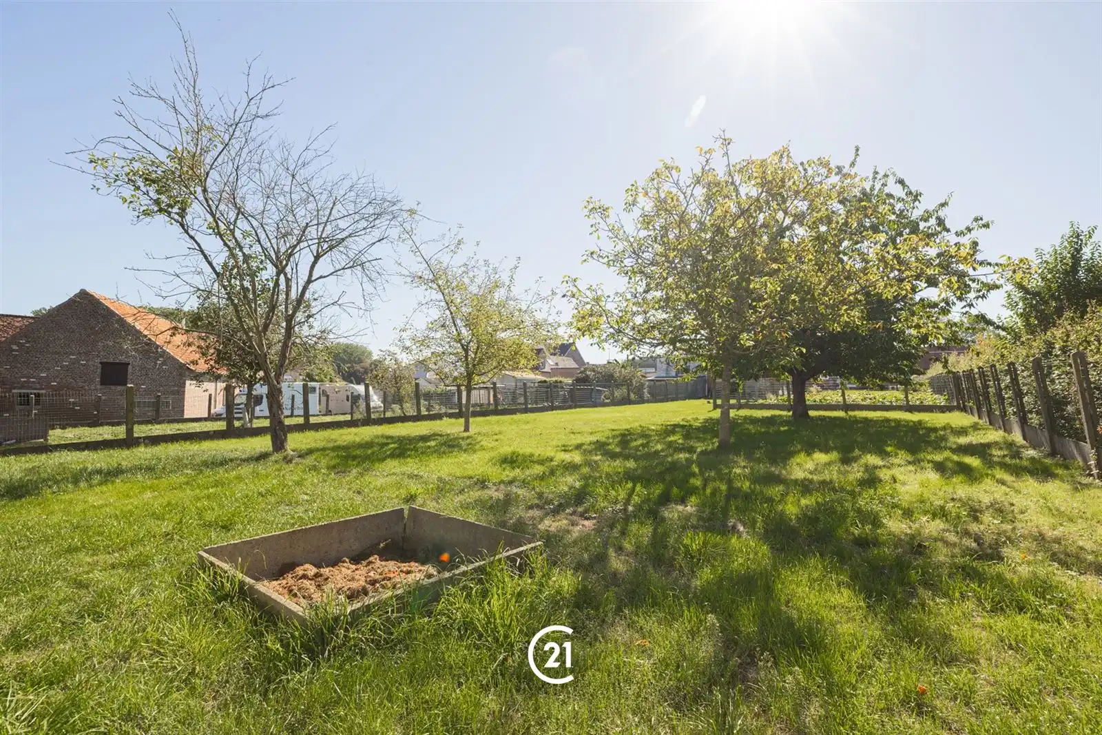 Op te frissen villa met tuin, garage en weide op 16are00 foto 23