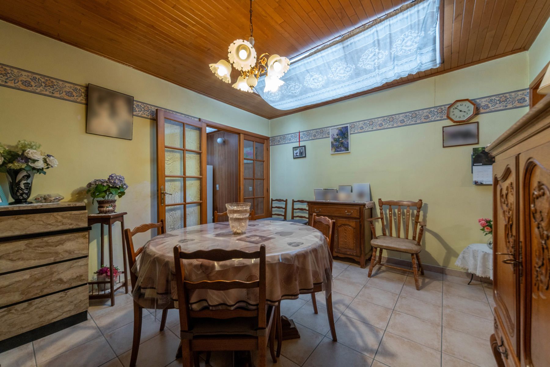 Ruime te renoveren woning met leuke tuin.&nbsp; foto 4