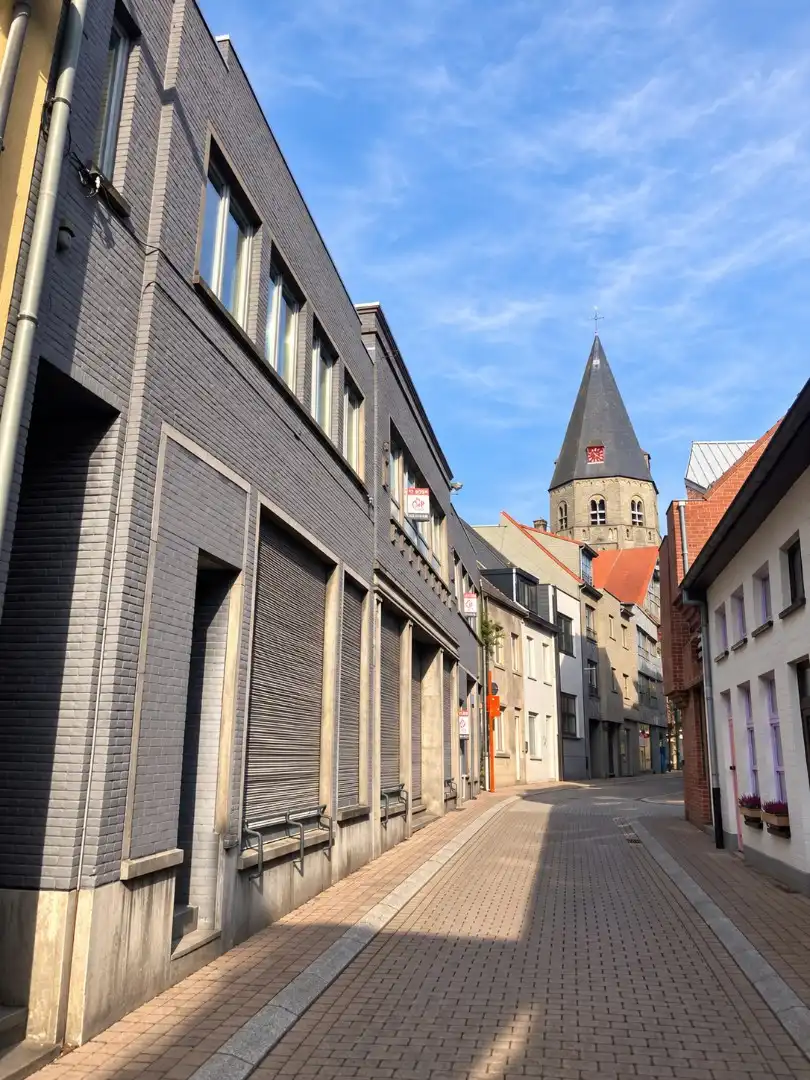 Interessante projectlocatie voor stads-woonproject met handel en garages (960 m²), Torhout  foto 5
