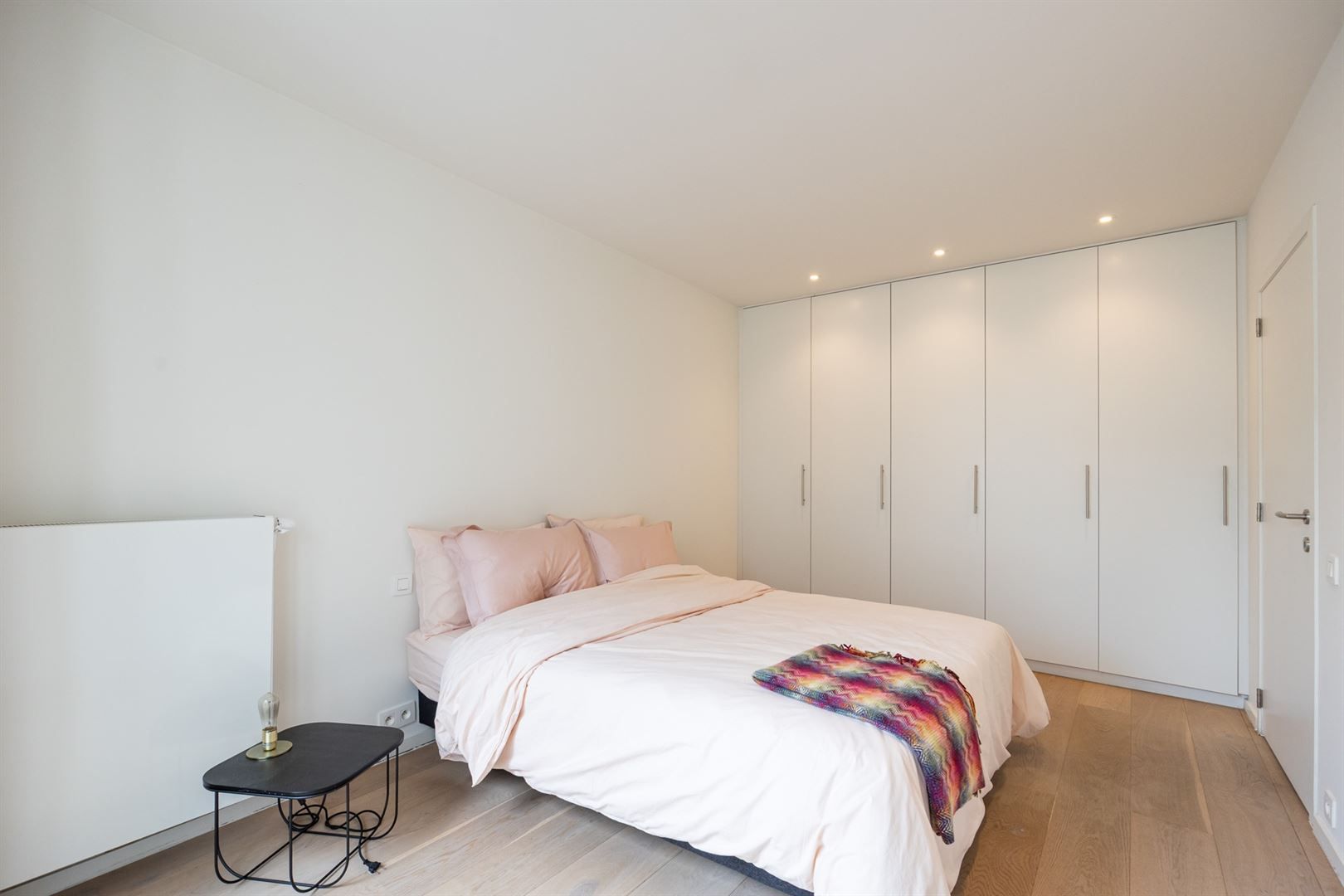 Gerenoveerd appartement met gezellig terras en één slaapkamer foto 10