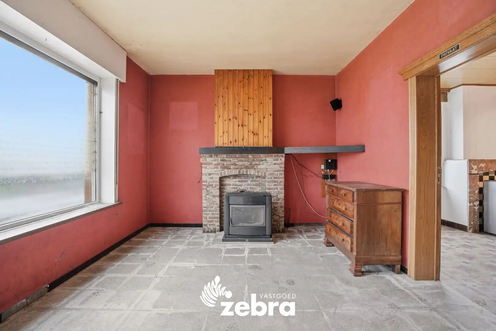 Te renoveren woning op een rustige ligging te Zwevezele! foto 8