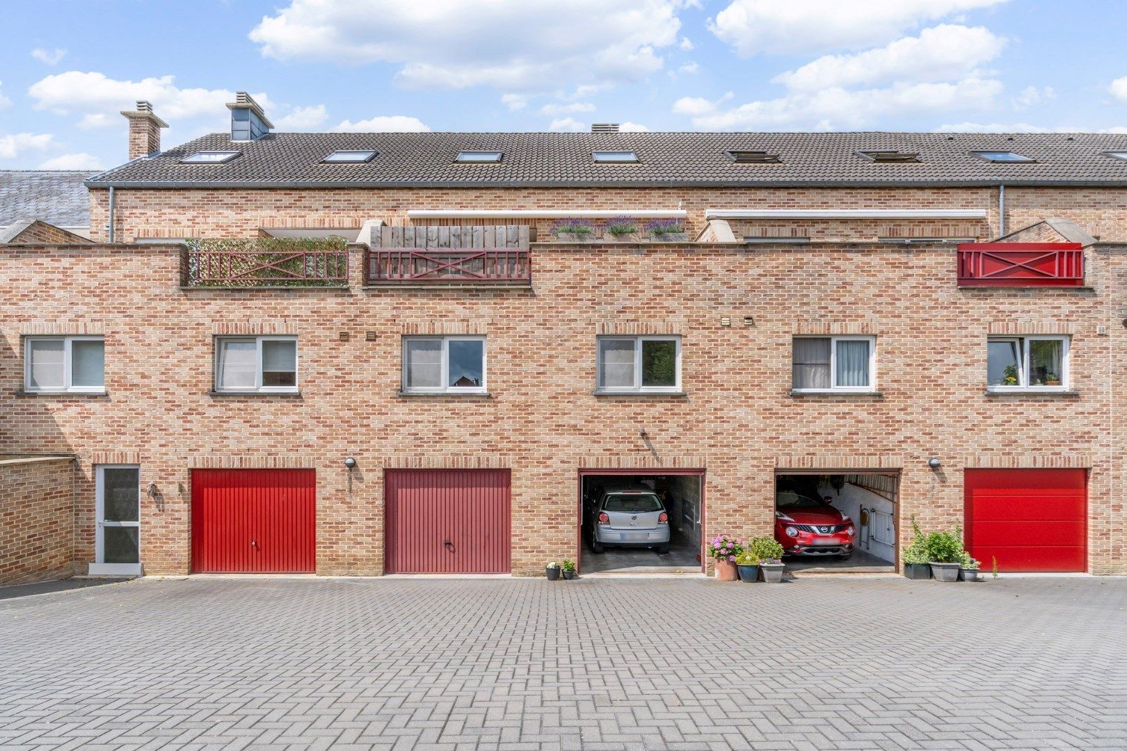 Verzorgd, degelijk en betaalbaar appartement met ruime kelder en inpandige garage foto 22
