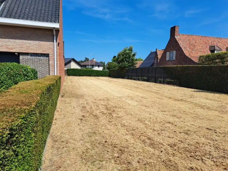 Bouwgrond te koop in Kachtem – 654 m² voor een halfopen gezinswoning foto 9