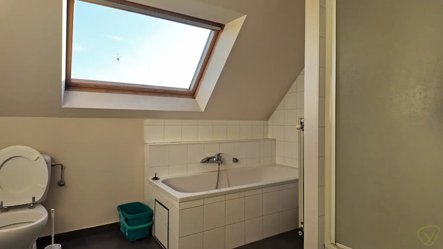 Moderne en gezellige gezinswoning gelegen te Adegem! foto 11