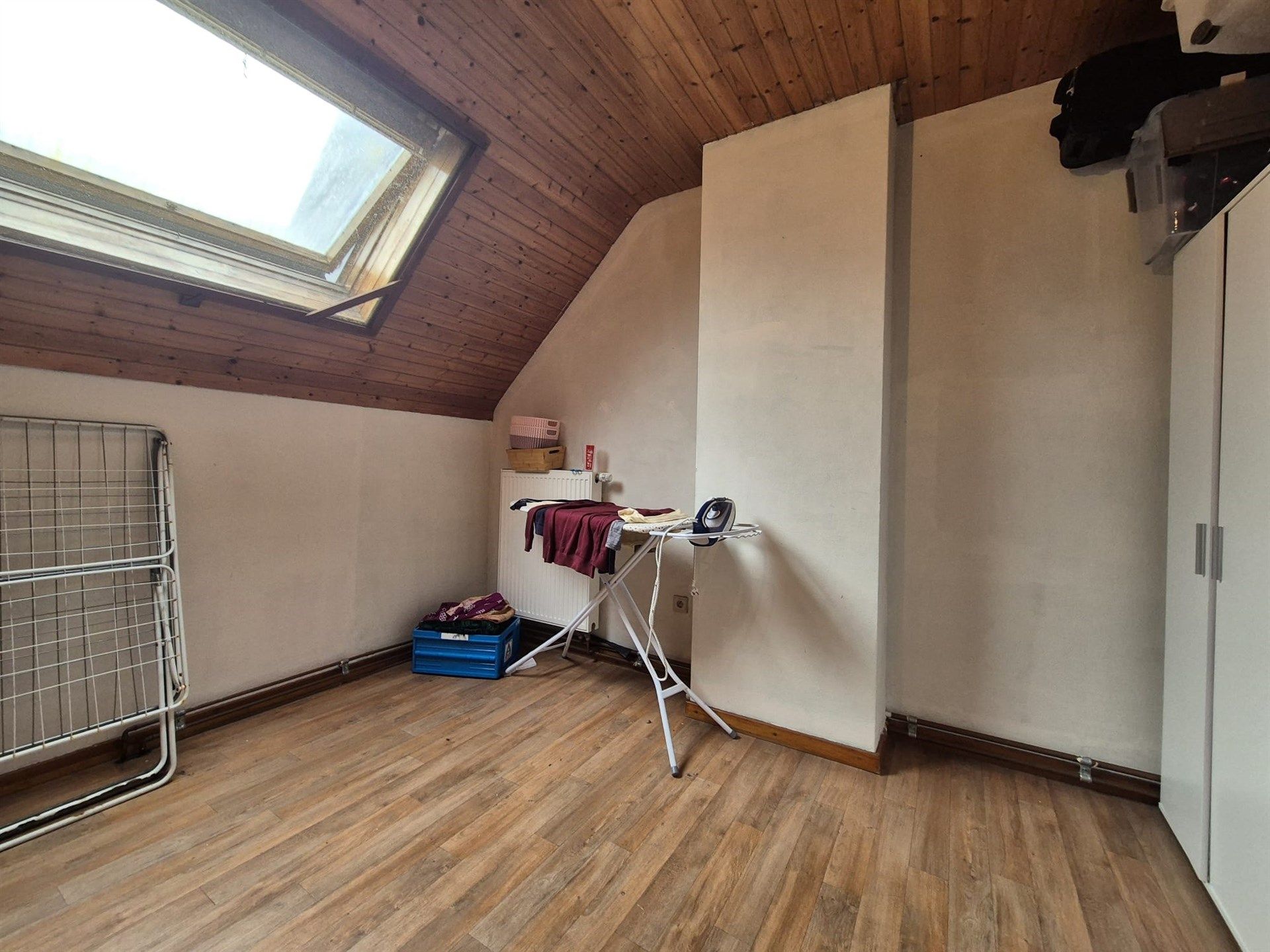 Centraal gelegen 2 slaapkamer woning met koer. foto 25