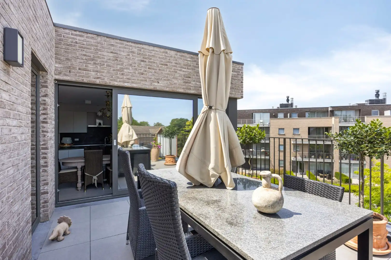 Standaard appartement met terras, lift en garage in het centrum van Tongeren - 2 slaapkamers, bouwjaar 2023, EPC-waarde 72.00, energielabel A, zonnige tuin op h foto 11