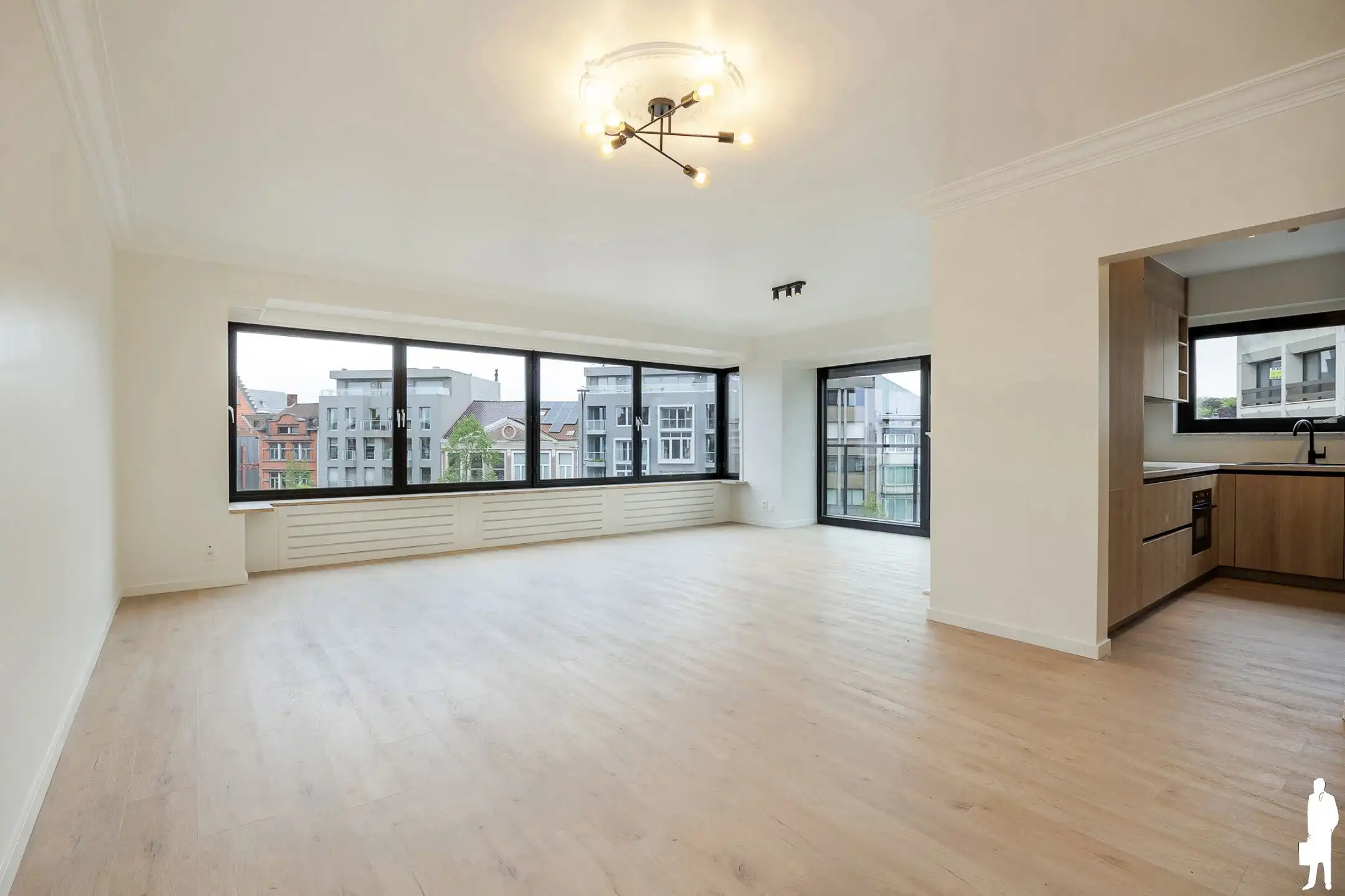 Stijlvol appartement met panoramisch zicht op de Grote Markt foto 2