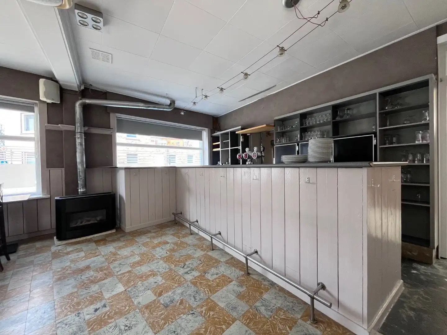 Hoekpand voor gemengd gebruik, vroeger gekend als café "De Vierweg" foto 6