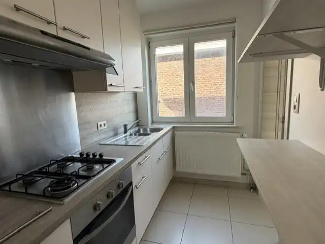 Appartement op de eerste verdieping met 2 slaapkamers + kelder foto 5