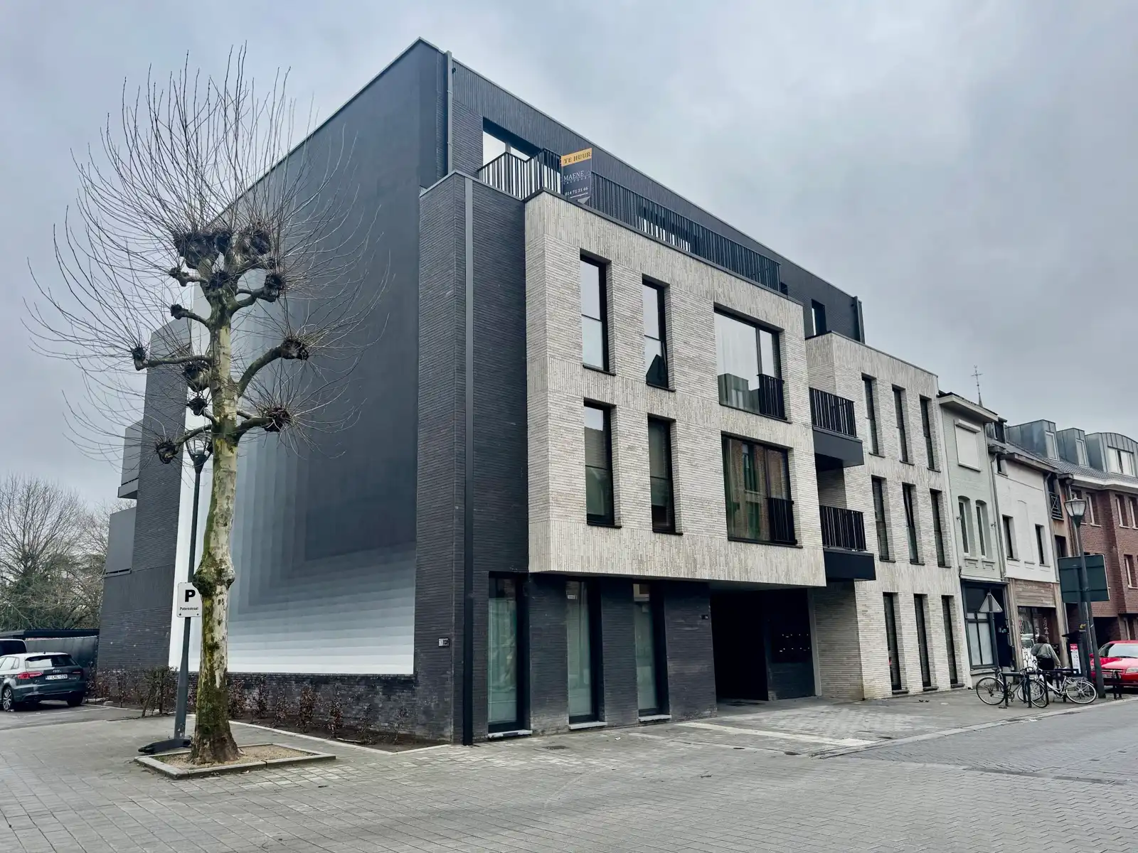 Penthouse te huur foto {{pictureIndex}}