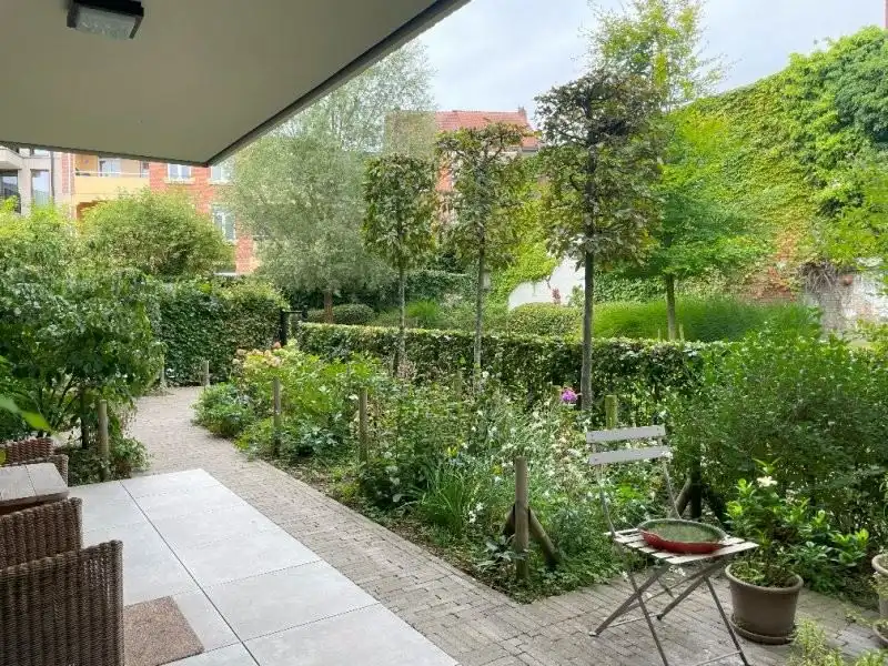 Appartement te koop foto {{pictureIndex}}