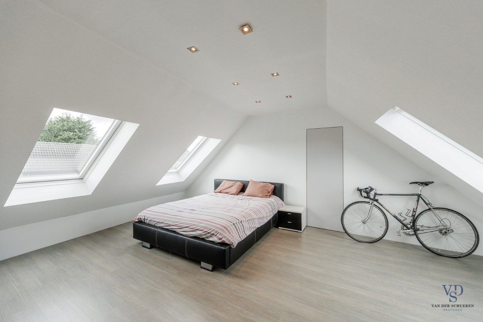 Moderne, energiezuinige (EPC label A) vernieuwbouw foto 21