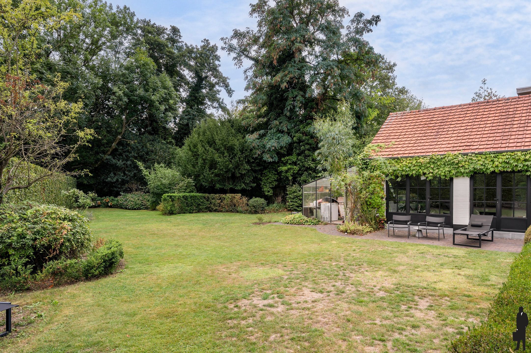 Zeer charmante gezinswoning op ca. 1.116m²  foto 27