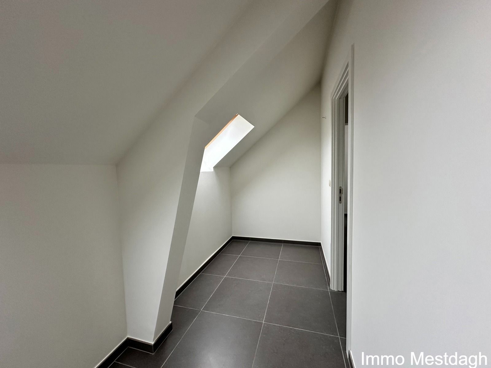 Opbrengsteigendom met 4 appartementen, 3 terrassen foto 36