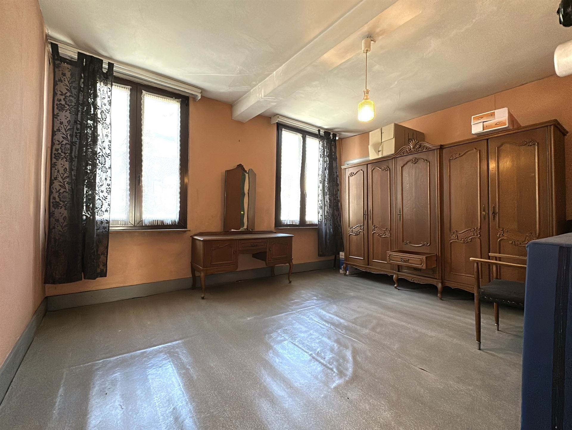 Te Renoveren Woning te Koop in Lebbeke foto 12