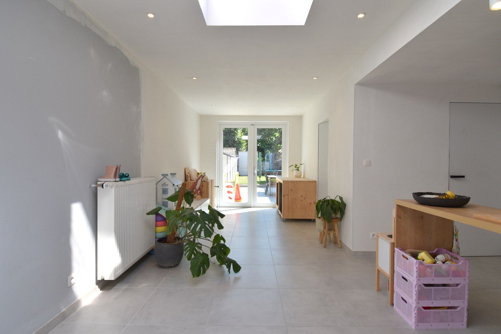 Hippe instapklare rijwoning met 3 slaapkamers en zonnige tuin te koop in Aalbeke foto 6