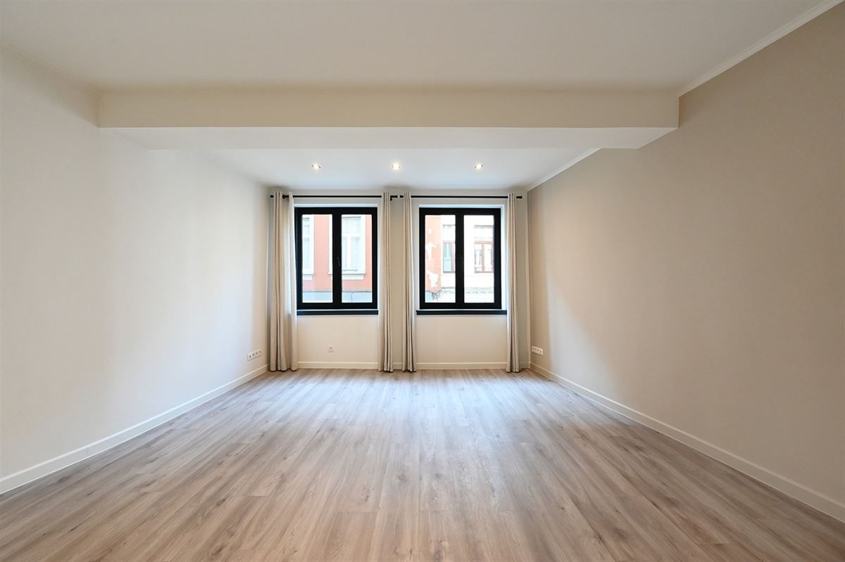 Gerenoveerd appartement met 1 slaapkamer foto 5