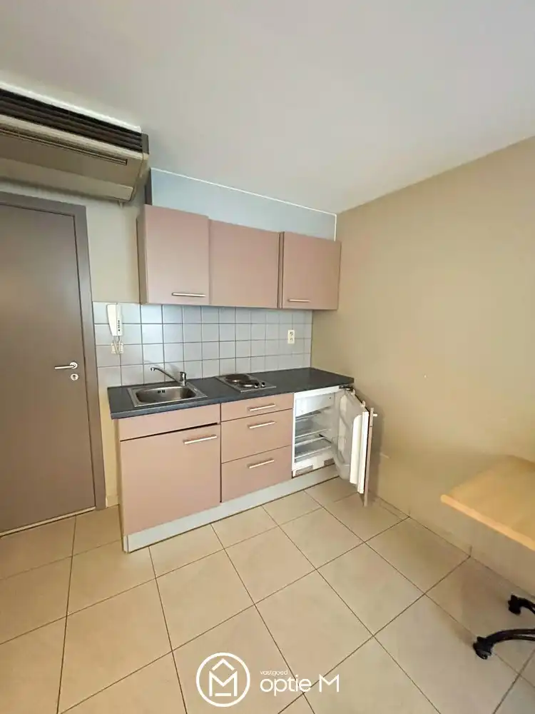 Bemeubelde duplex studio te huur in Hasselt – centrumligging met zicht op de Walputstraat foto 5