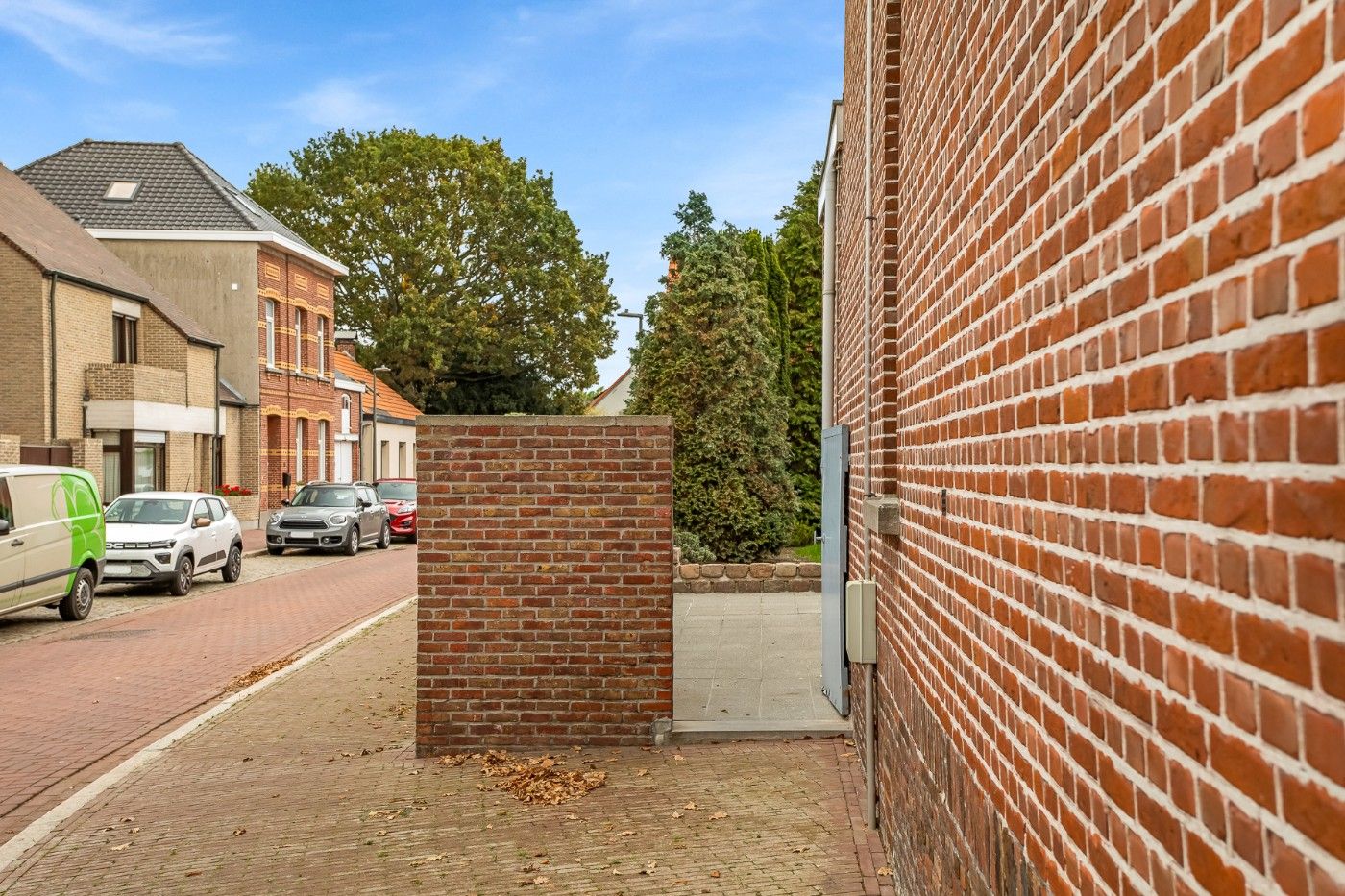 Te renoveren, halfopen bebouwing met 3 slpk, gezellige tuin en garage foto 25