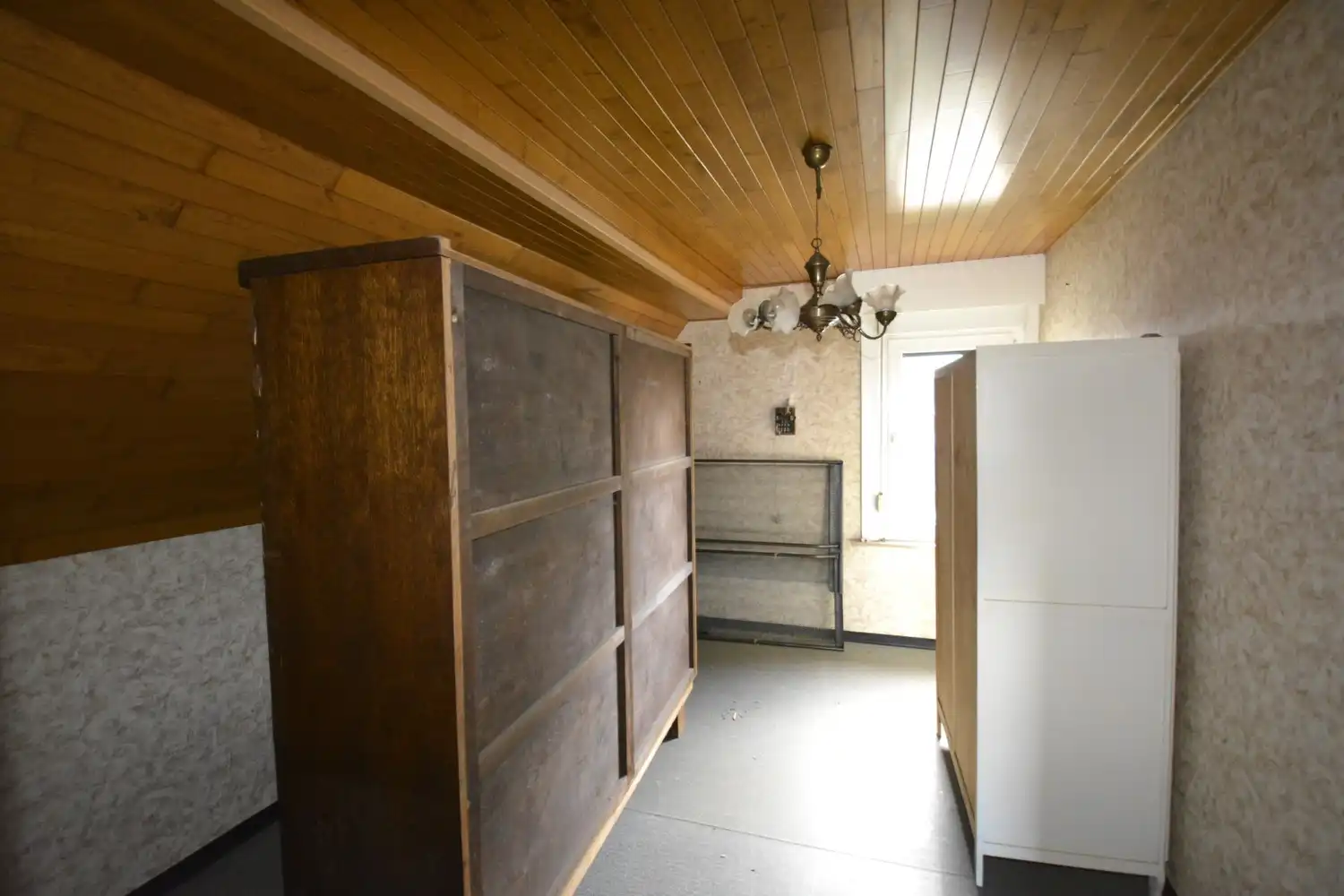 TE RENOVEREN WONING OMGEVEN DOOR AGRARISCH GEBIED! foto 16