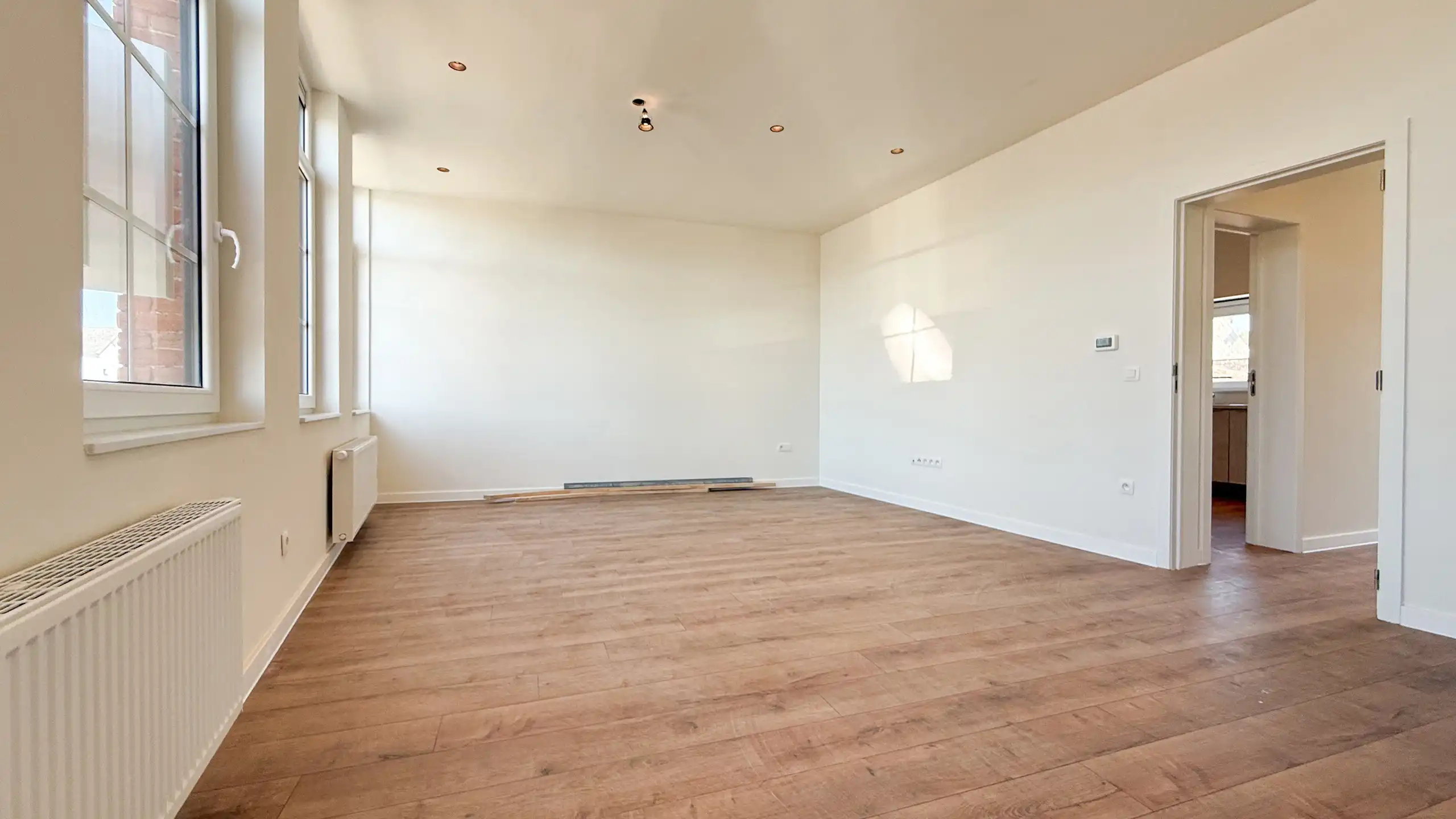 Unieke investeringspand, volledig vernieuwd, handel+ 2app! foto 48