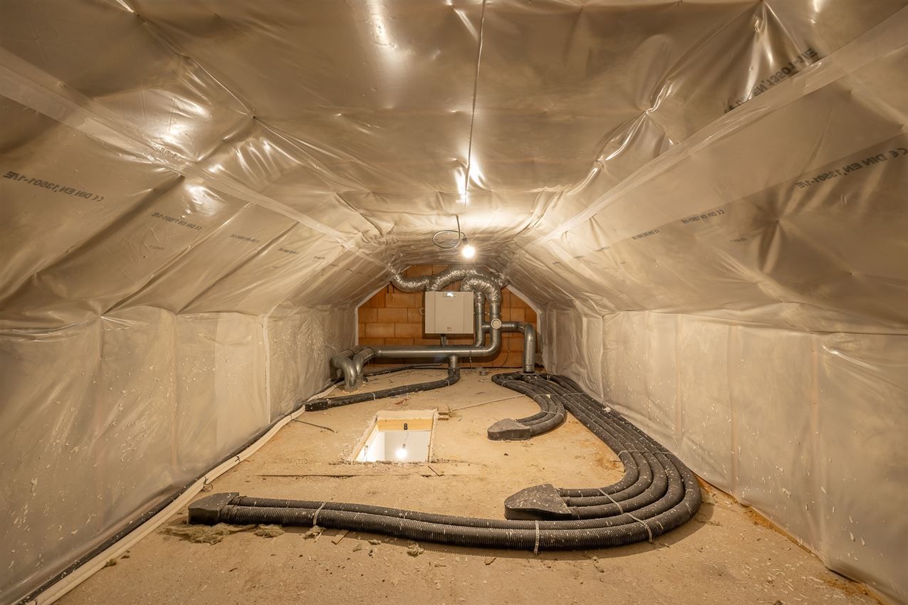 Instapklare nieuwbouwwoning op ruim perceel met 3 slk foto 32