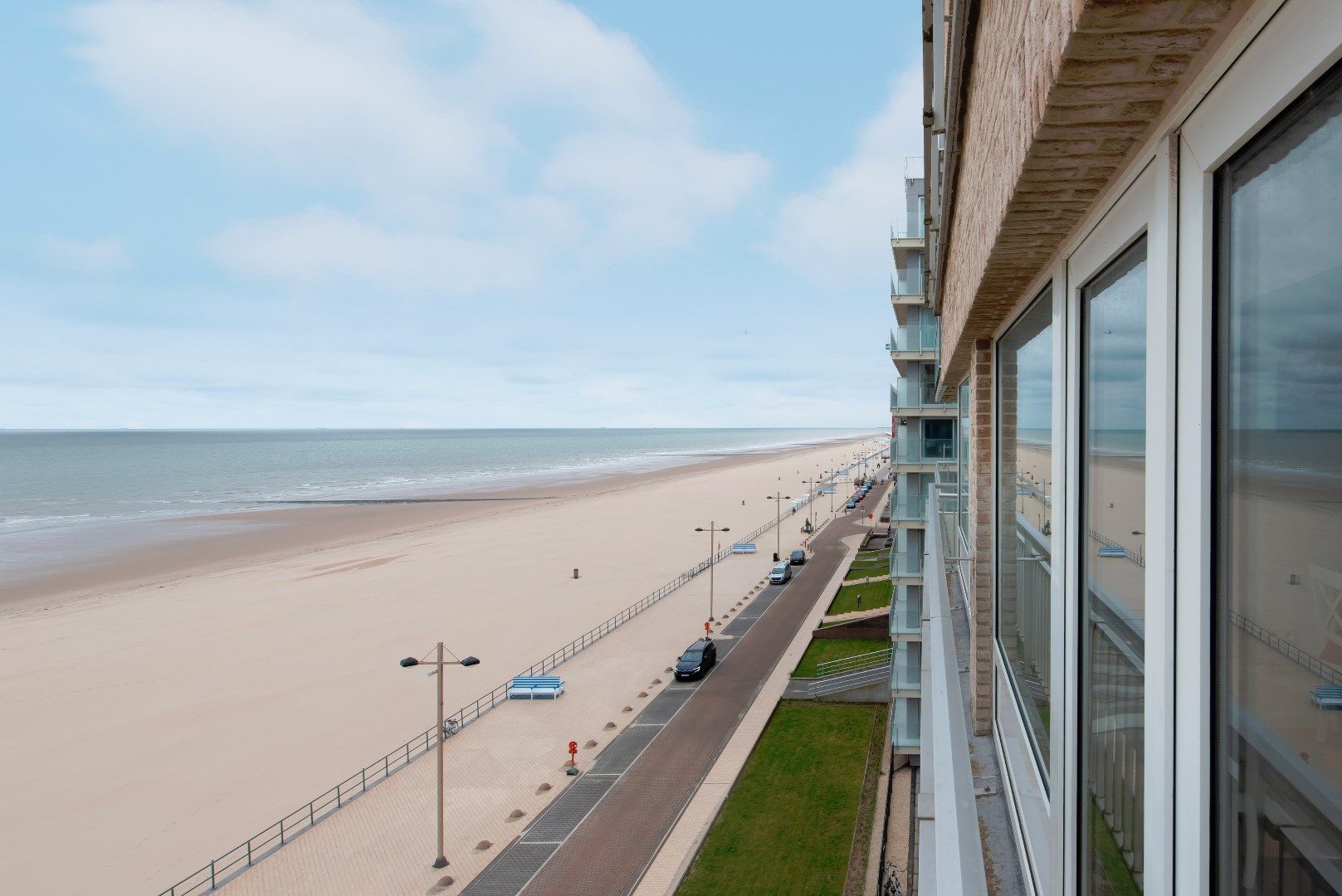 Aangename studio op de Zeedijk van Middelkerke met aparte slaaphoek foto 12