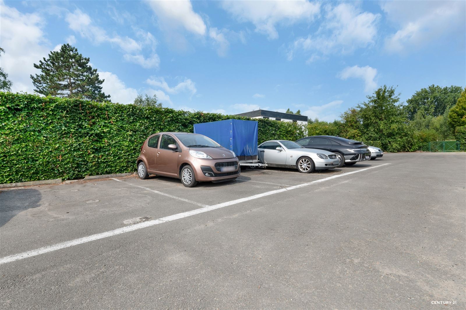 Kantoorruimte (60 m²) met parking en laadpaal foto 3