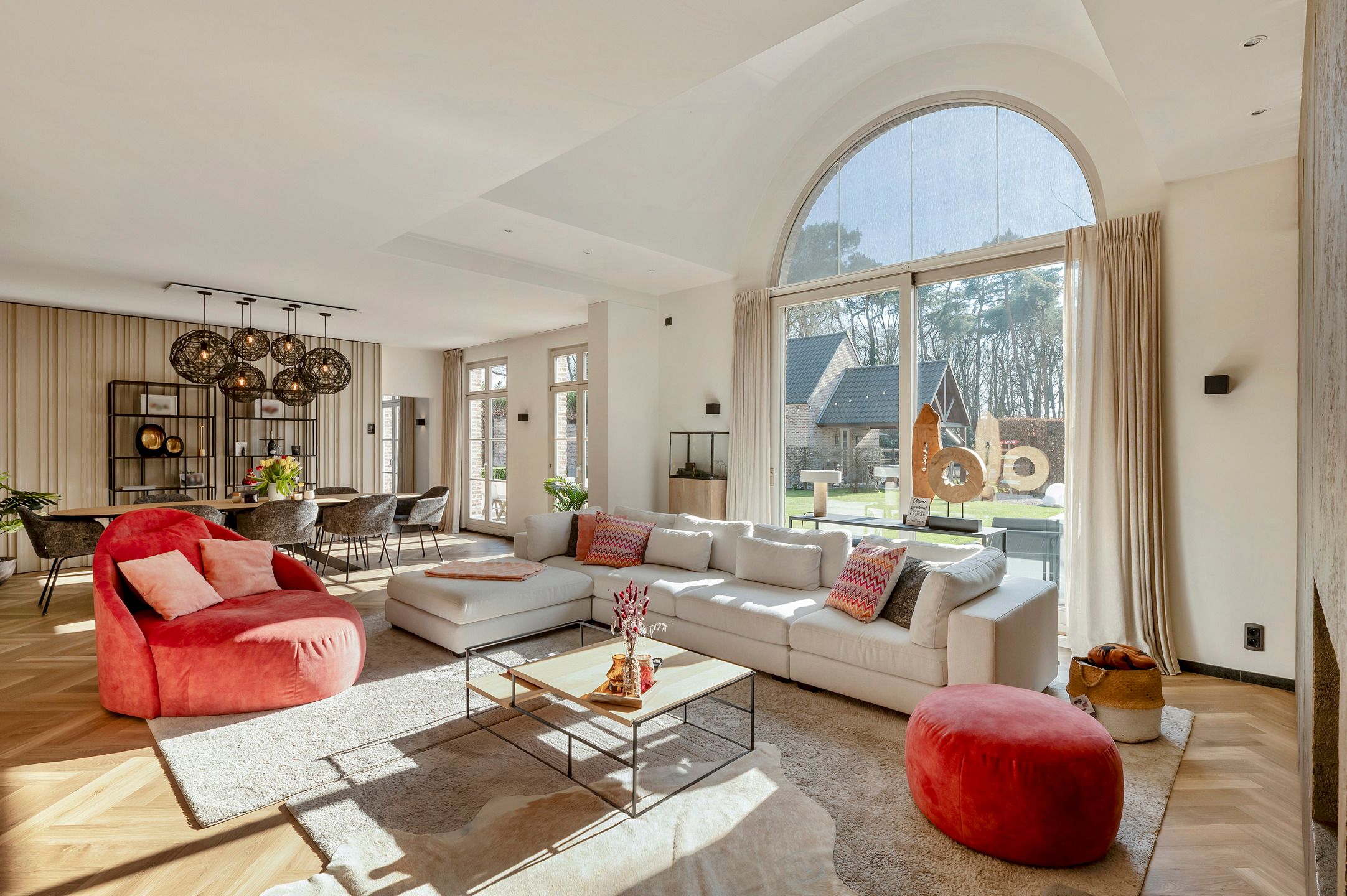 Topvilla met paardenaccomodatie, infinity-pool en 2e woning! foto 14