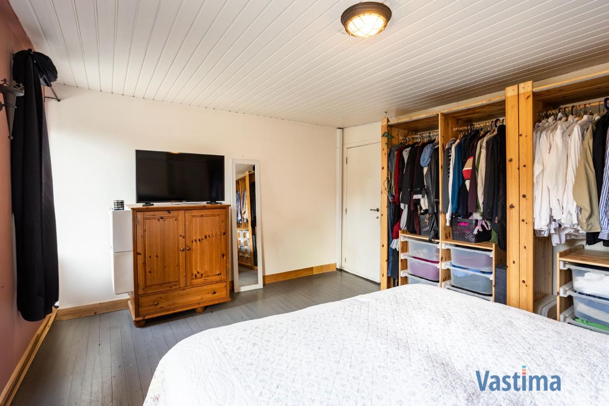 Super energiezuinige gezinswoning met tuin in hartje Nieuwerkerken foto 11