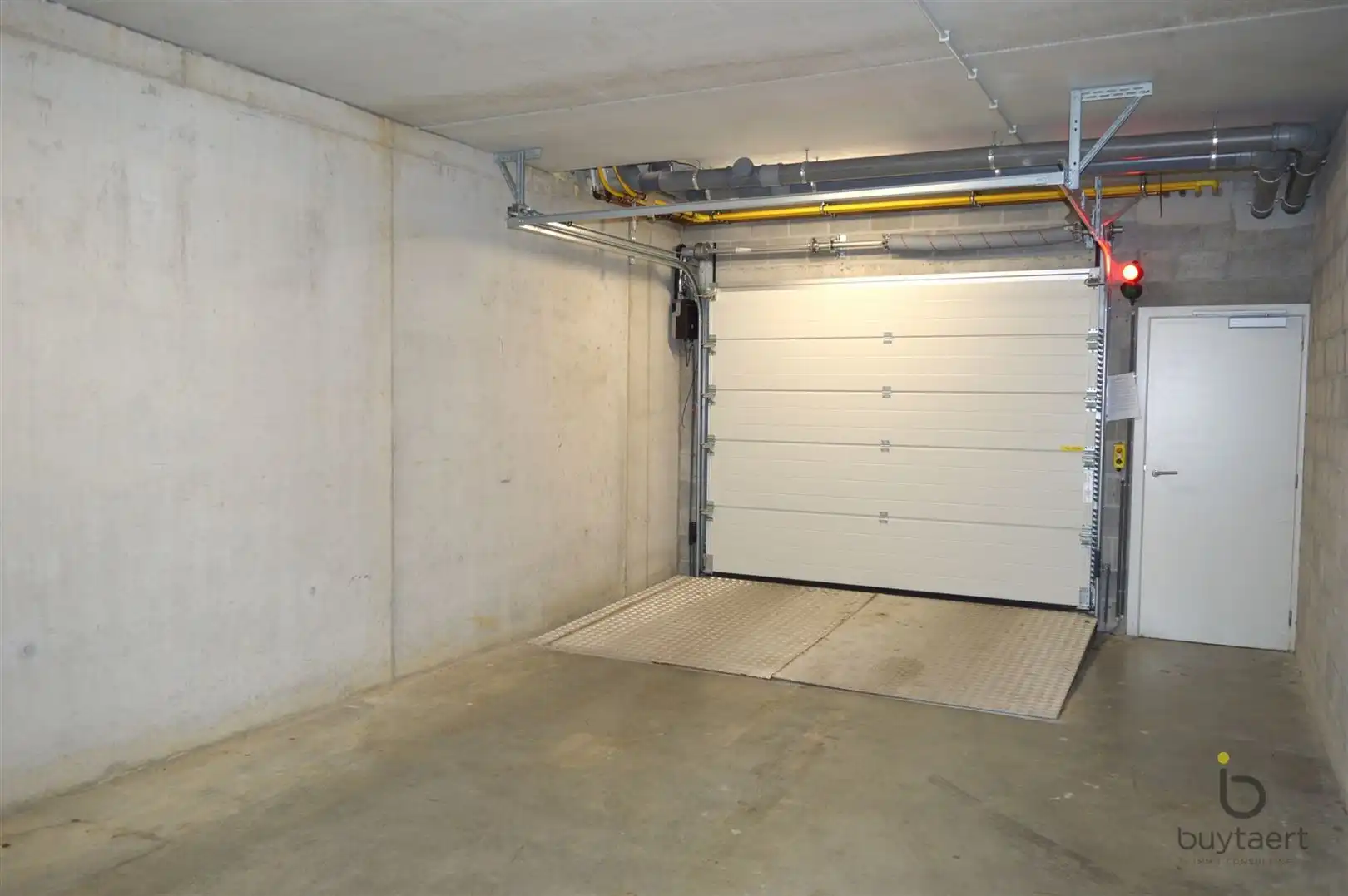 Gelijkvloers appartement met tuin te Deurne. foto 15